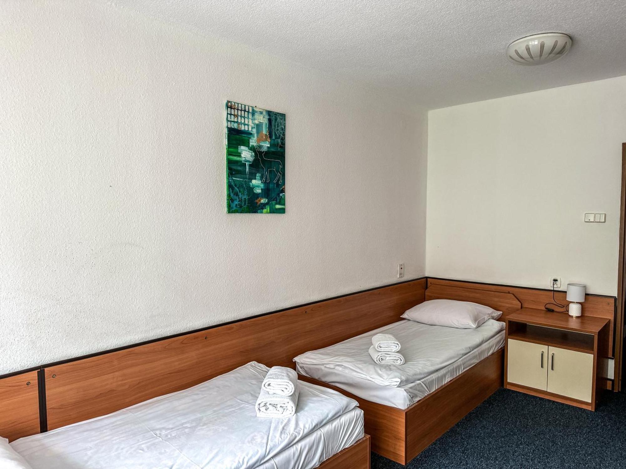 Hotel Echo Cedzyna Eksteriør bilde