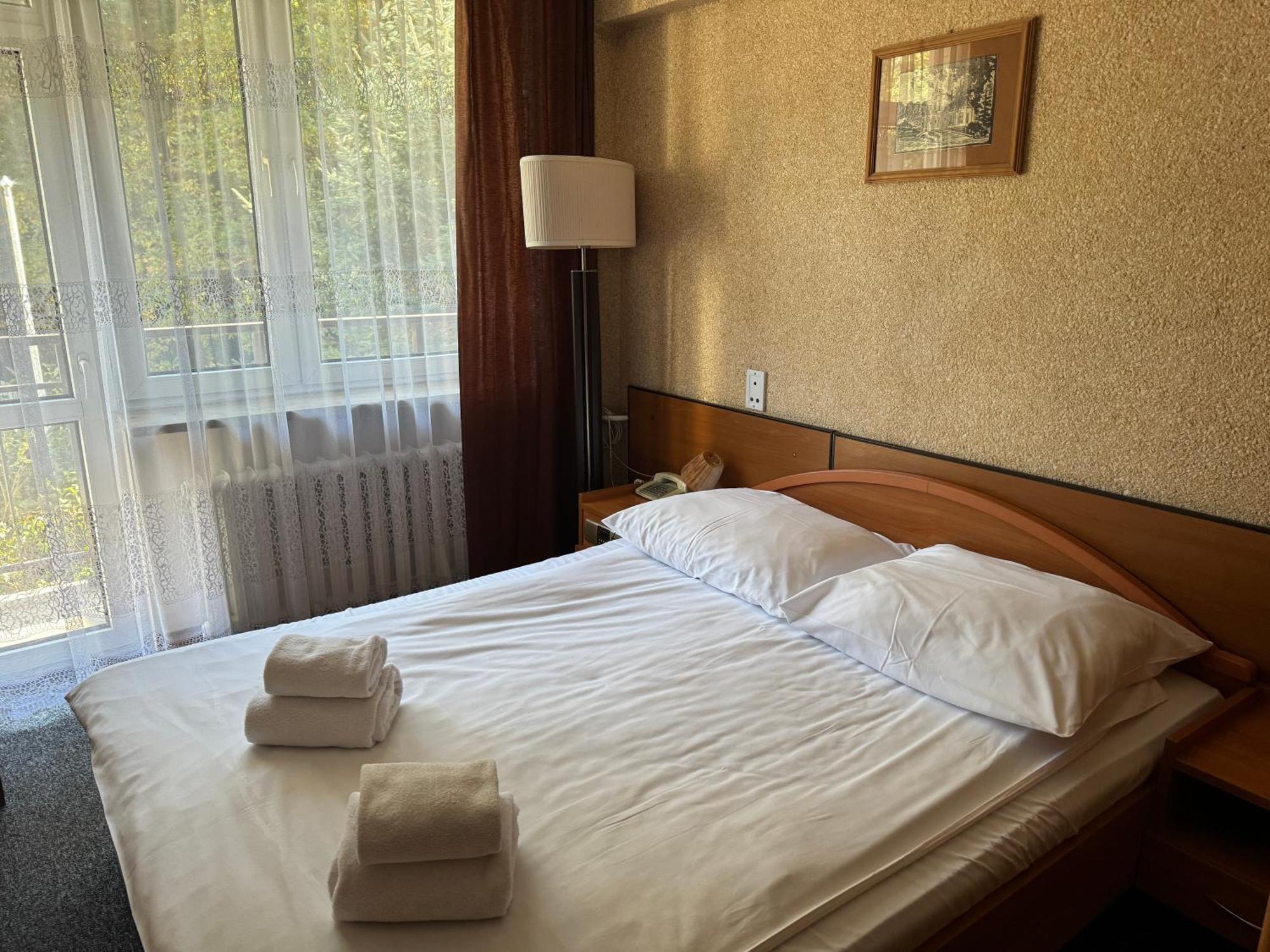 Hotel Echo Cedzyna Eksteriør bilde