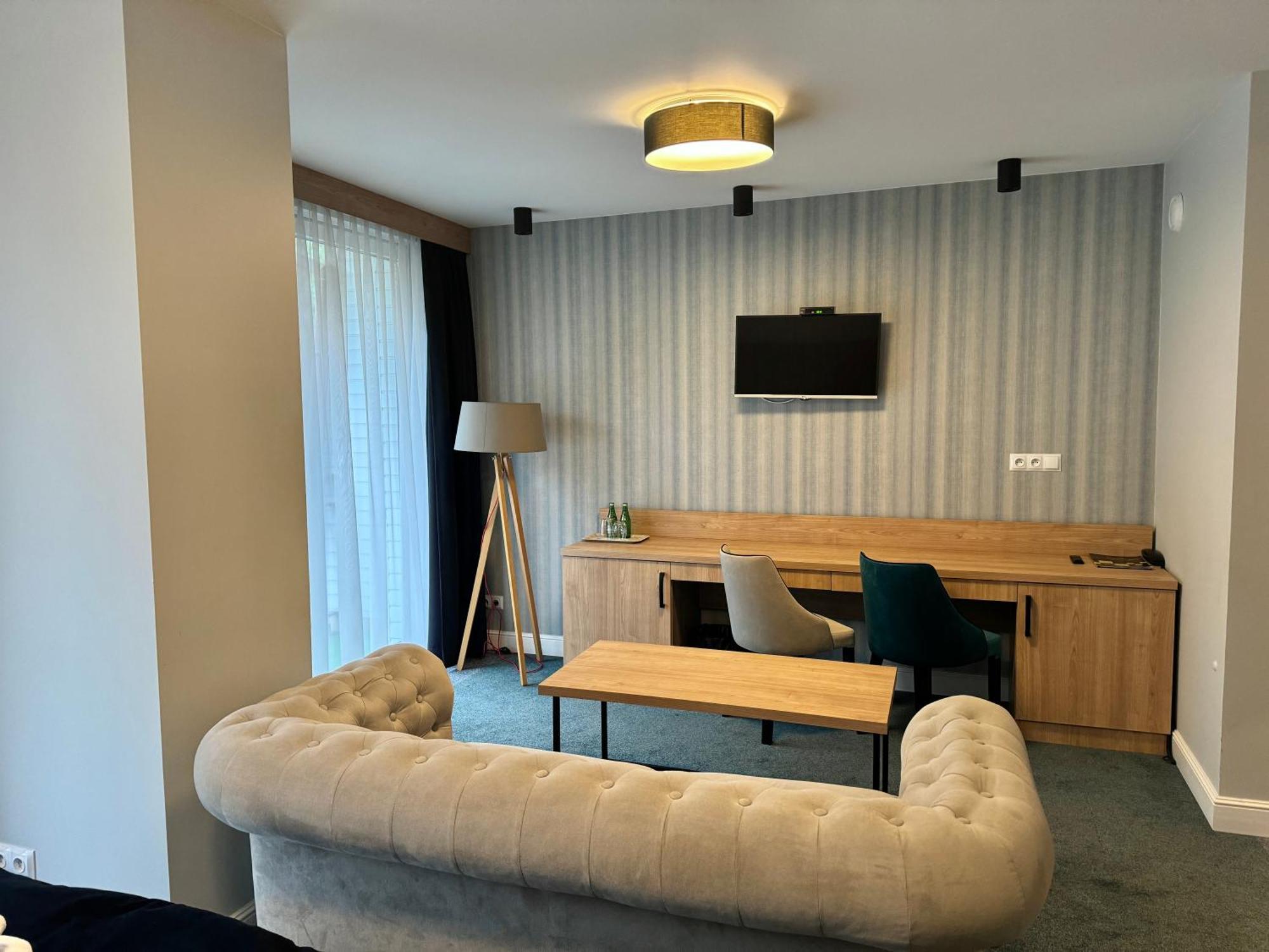 Hotel Echo Cedzyna Eksteriør bilde